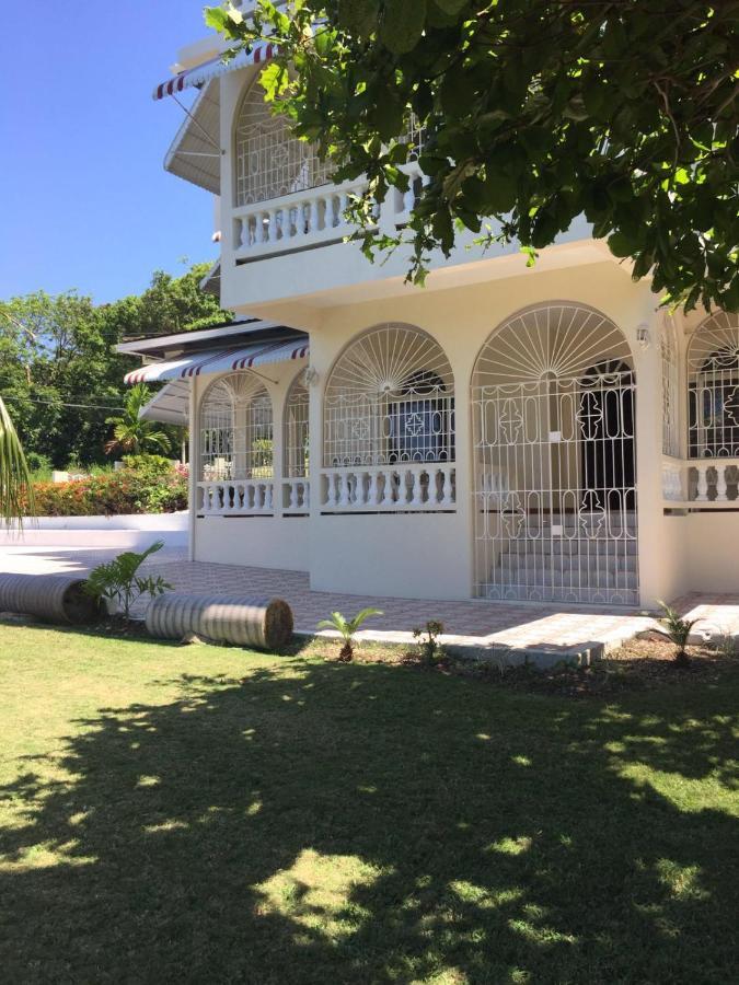 Goldenview Guesthouse Ότσο Ρίος Εξωτερικό φωτογραφία